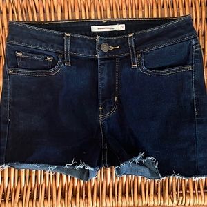 Levi’s 711 Skinny Denim Jean Shorts.